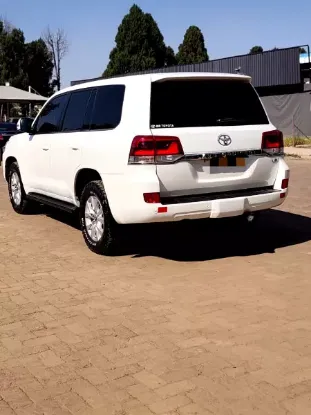 Picture of Toyota Land Cruiser 2021