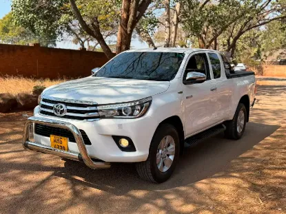 Picture of Toyota Hilux 2016