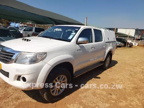 Picture of Toyota Hilux 2013