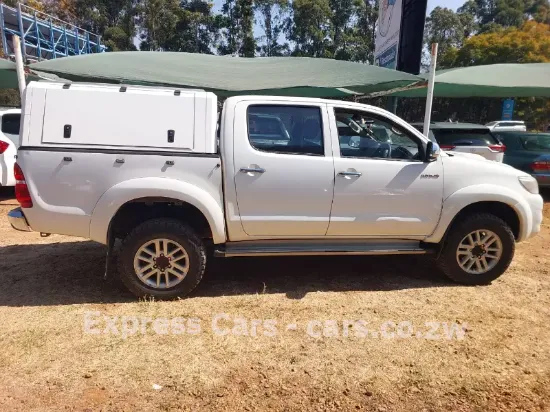 Picture of Toyota Hilux 2013