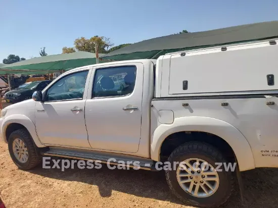 Picture of Toyota Hilux 2013