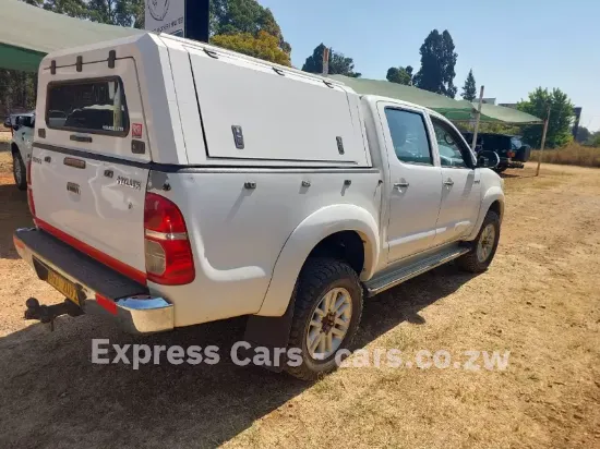 Picture of Toyota Hilux 2013