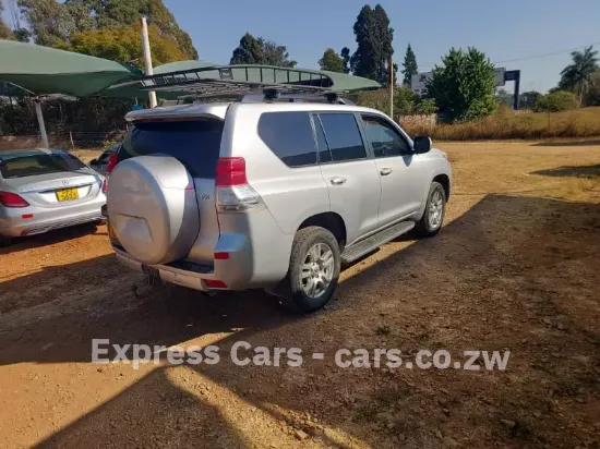 Picture of Toyota Land Cruiser 2010