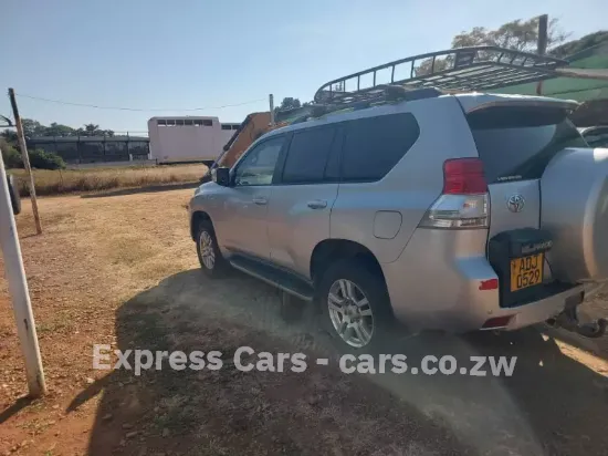 Picture of Toyota Land Cruiser 2010