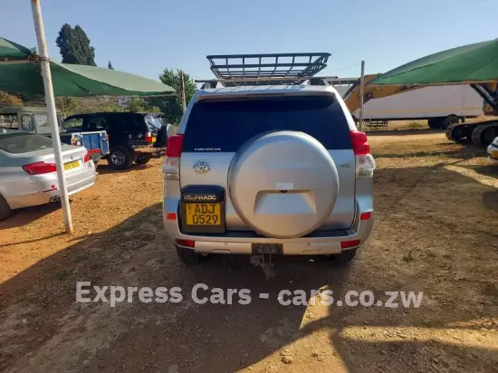 Picture of Toyota Land Cruiser 2010