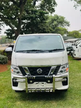 Picture of Nissan NV350 2017