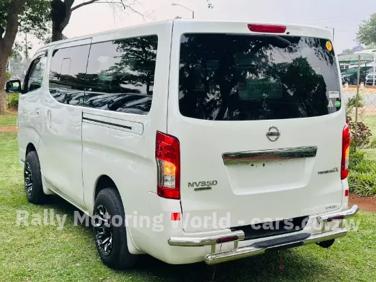 Picture of Nissan NV350 2017