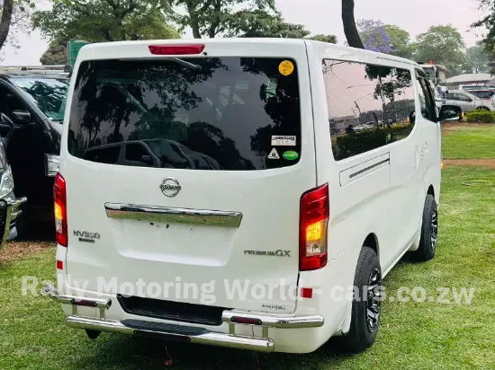 Picture of Nissan NV350 2017