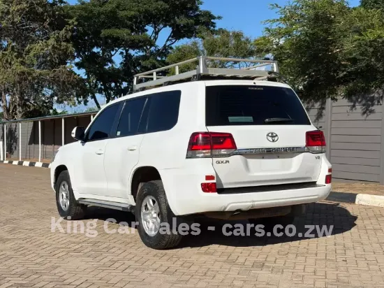 Picture of Toyota Land Cruiser 2016