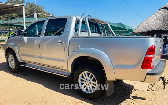 Picture of Toyota Hilux 2013