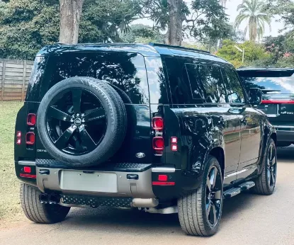 Picture of Land Rover Defender 2025