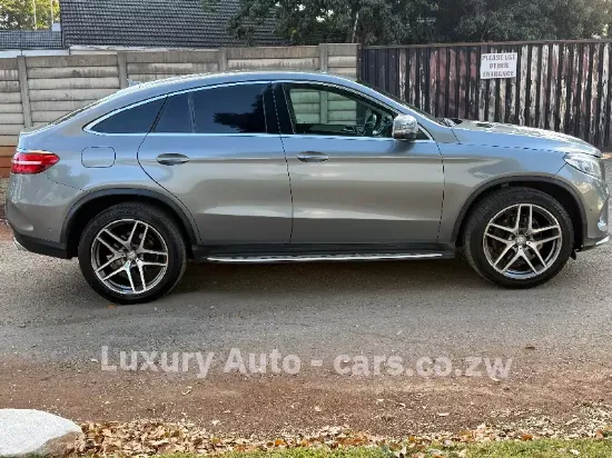 Picture of Mercedes Benz GLE 2017
