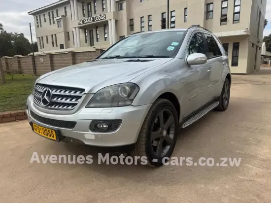 Picture of Mercedes Benz ML-Class 2008