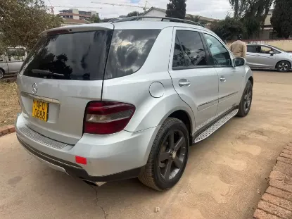 Picture of Mercedes Benz ML-Class 2008