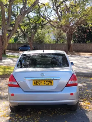 Picture of Nissan Tiida 2008