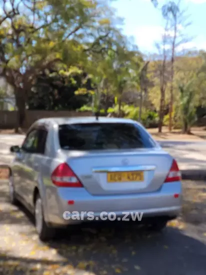 Picture of Nissan Tiida 2008