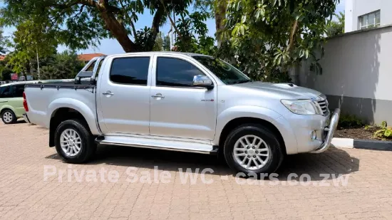 Picture of Toyota Hilux 2013