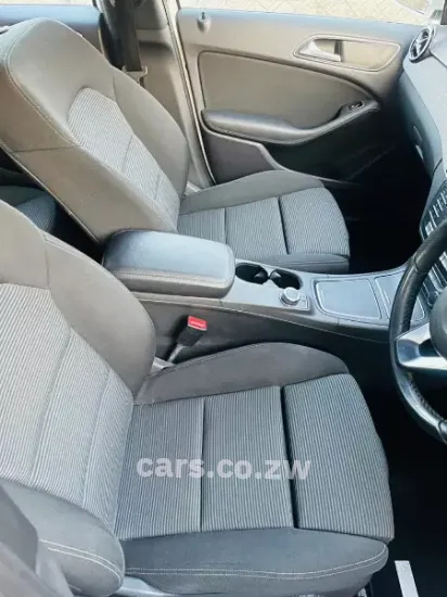 Picture of Mercedes Benz B-Class 2017