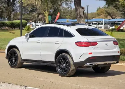 Picture of Mercedes Benz GLE 2017
