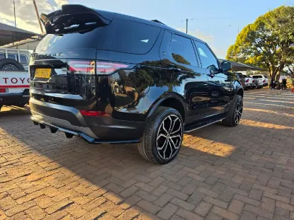 Picture of Land Rover Discovery 2017