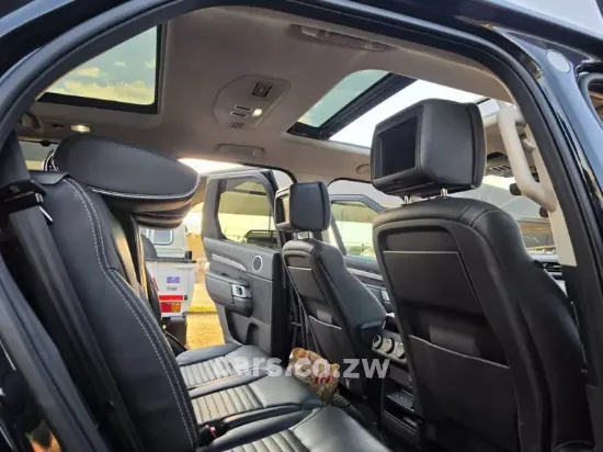 Picture of Land Rover Discovery 2017