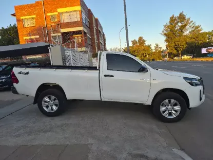 Picture of Toyota Hilux 2020