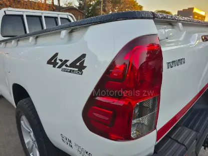 Picture of Toyota Hilux 2020