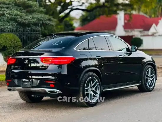 Picture of Mercedes Benz GLE 2017