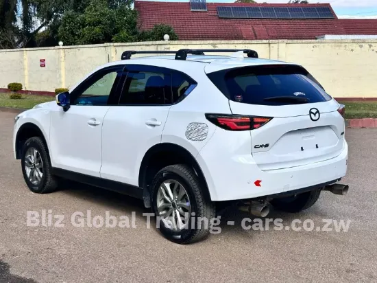 Picture of Mazda CX-5 2017