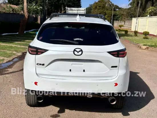 Picture of Mazda CX-5 2017