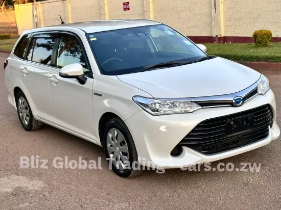 Picture of Toyota Fielder 2017