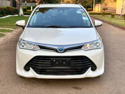 Picture of Toyota Fielder 2017