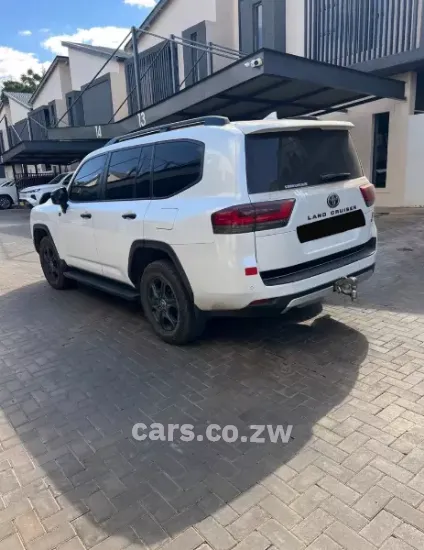 Picture of Toyota Land Cruiser 2022
