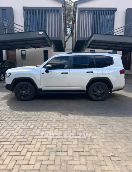 Picture of Toyota Land Cruiser 2022