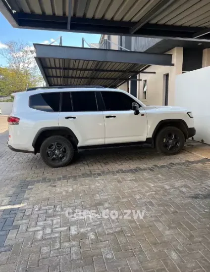 Picture of Toyota Land Cruiser 2022