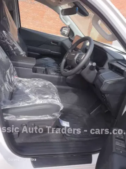 Picture of Toyota Hilux 2026