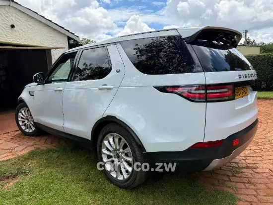 Picture of Land Rover Discovery 2019