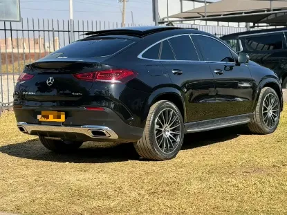 Picture of Mercedes Benz GLE 2021