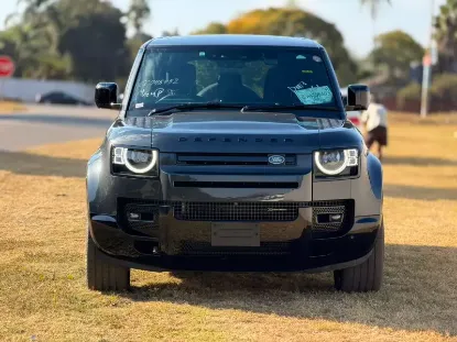 Picture of Land Rover Defender 2025