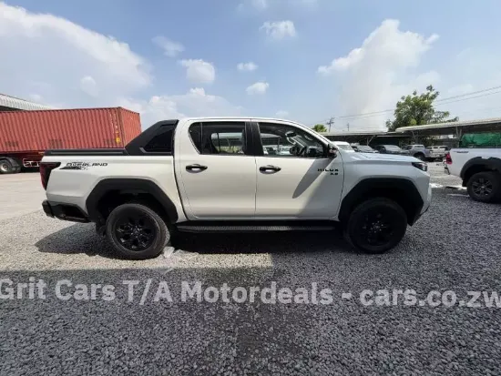 Picture of Toyota Hilux 2026