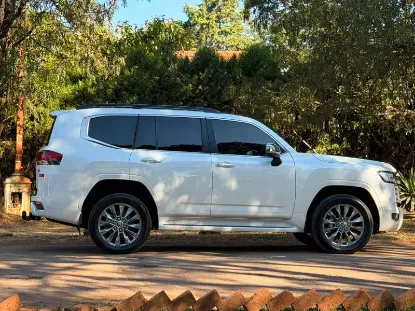 Picture of Toyota Land Cruiser 2024