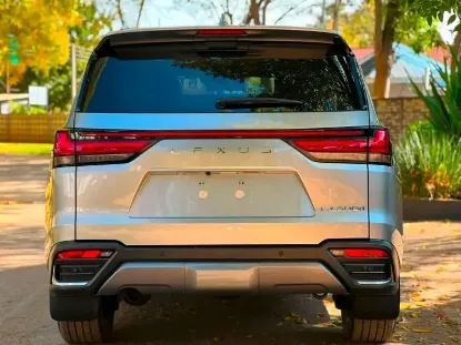 Picture of Lexus LX 2026