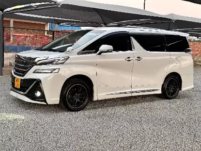 Picture of Toyota Vellfire 2017