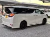 Picture of Toyota Vellfire 2017