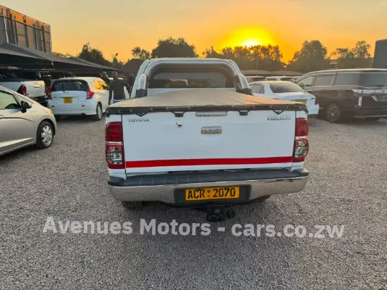 Picture of Toyota Hilux 2013