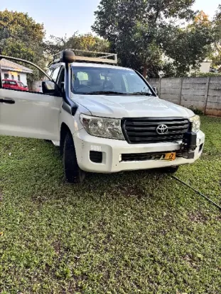Picture of Toyota Land Cruiser 2015
