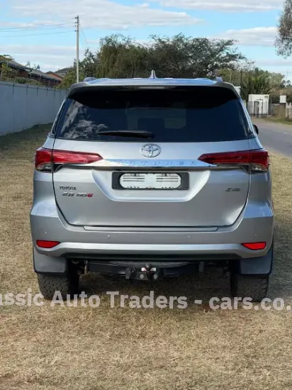 Picture of Toyota Fortuner 2017