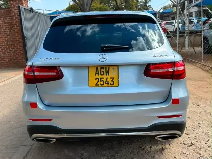 Picture of Mercedes Benz GLC 2017