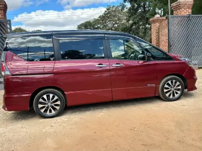Picture of Nissan Serena 2018