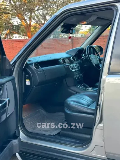Picture of Land Rover Discovery 2014